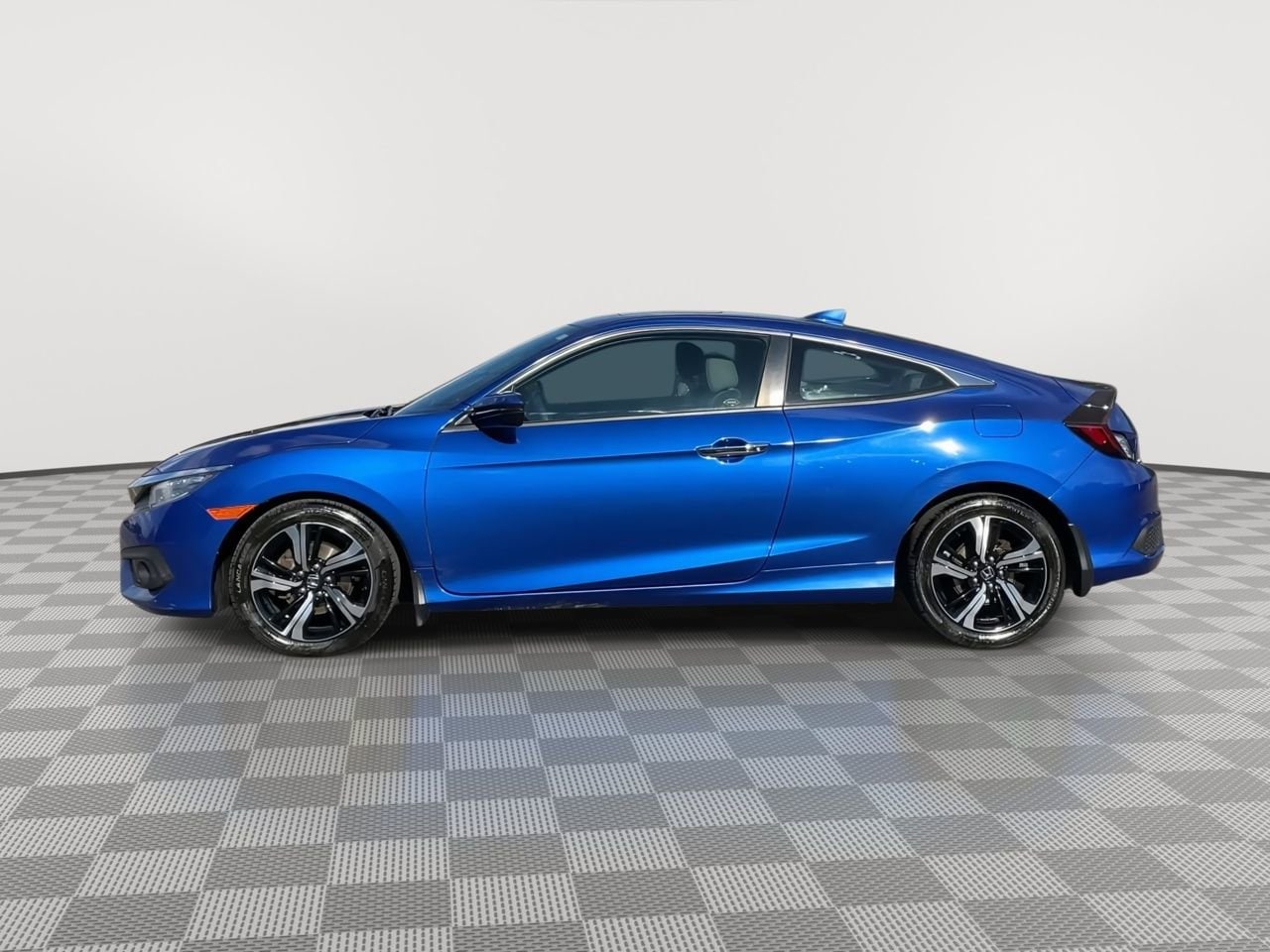 Thumbnail: 2016 Honda Civic - 5