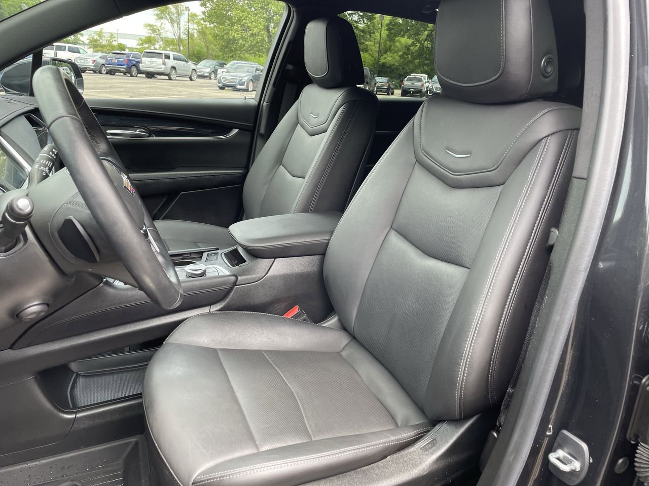 Thumbnail: 2020 Cadillac XT5 - 12