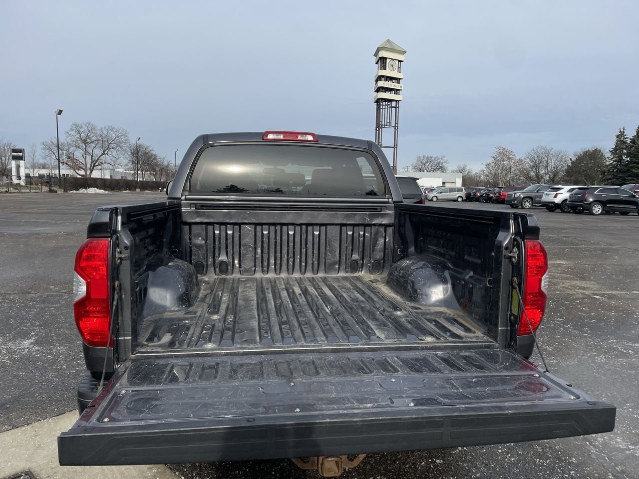 Thumbnail: 2017 Toyota Tundra - 17