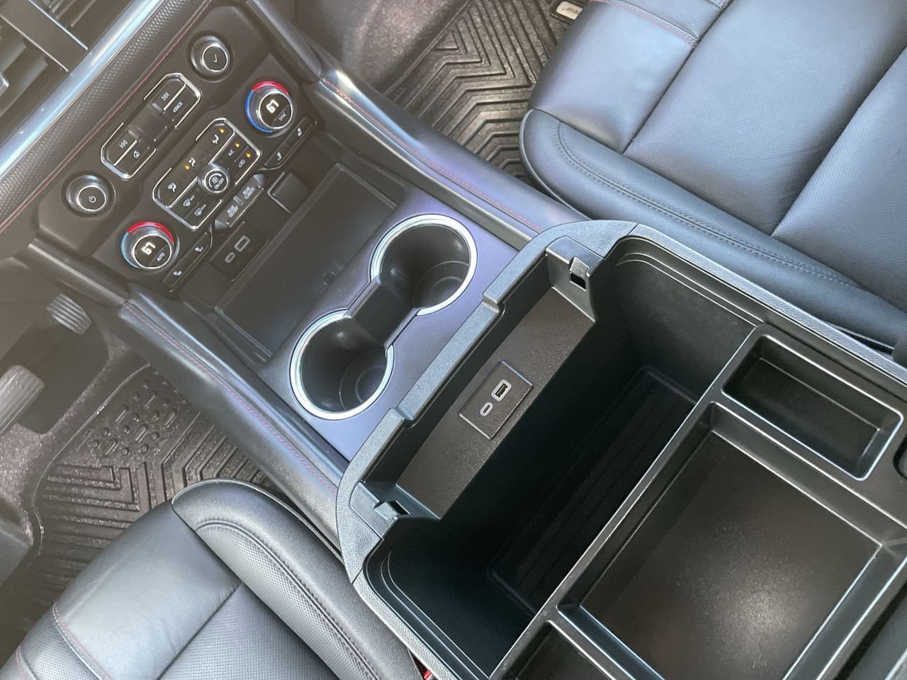 Thumbnail: 2024 Chevrolet Tahoe - 28