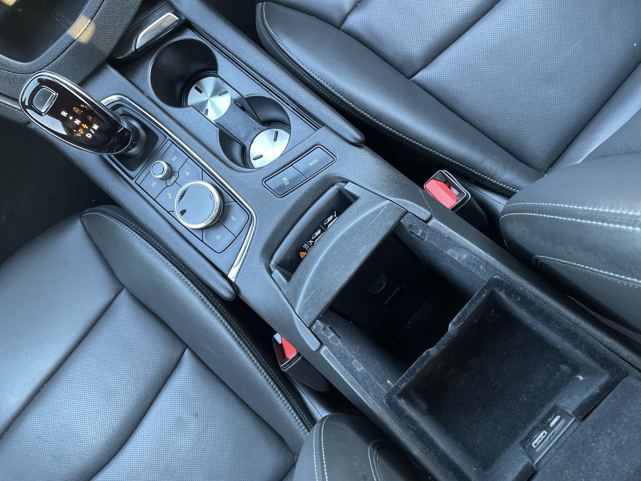 Thumbnail: 2024 Cadillac XT6 - 28