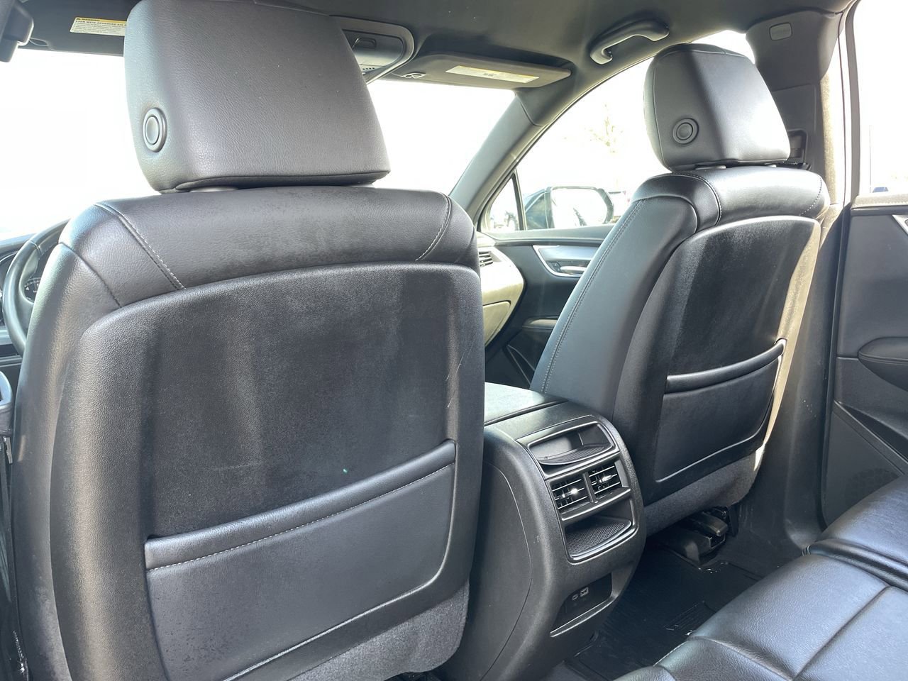 Thumbnail: 2024 Cadillac XT5 - 20