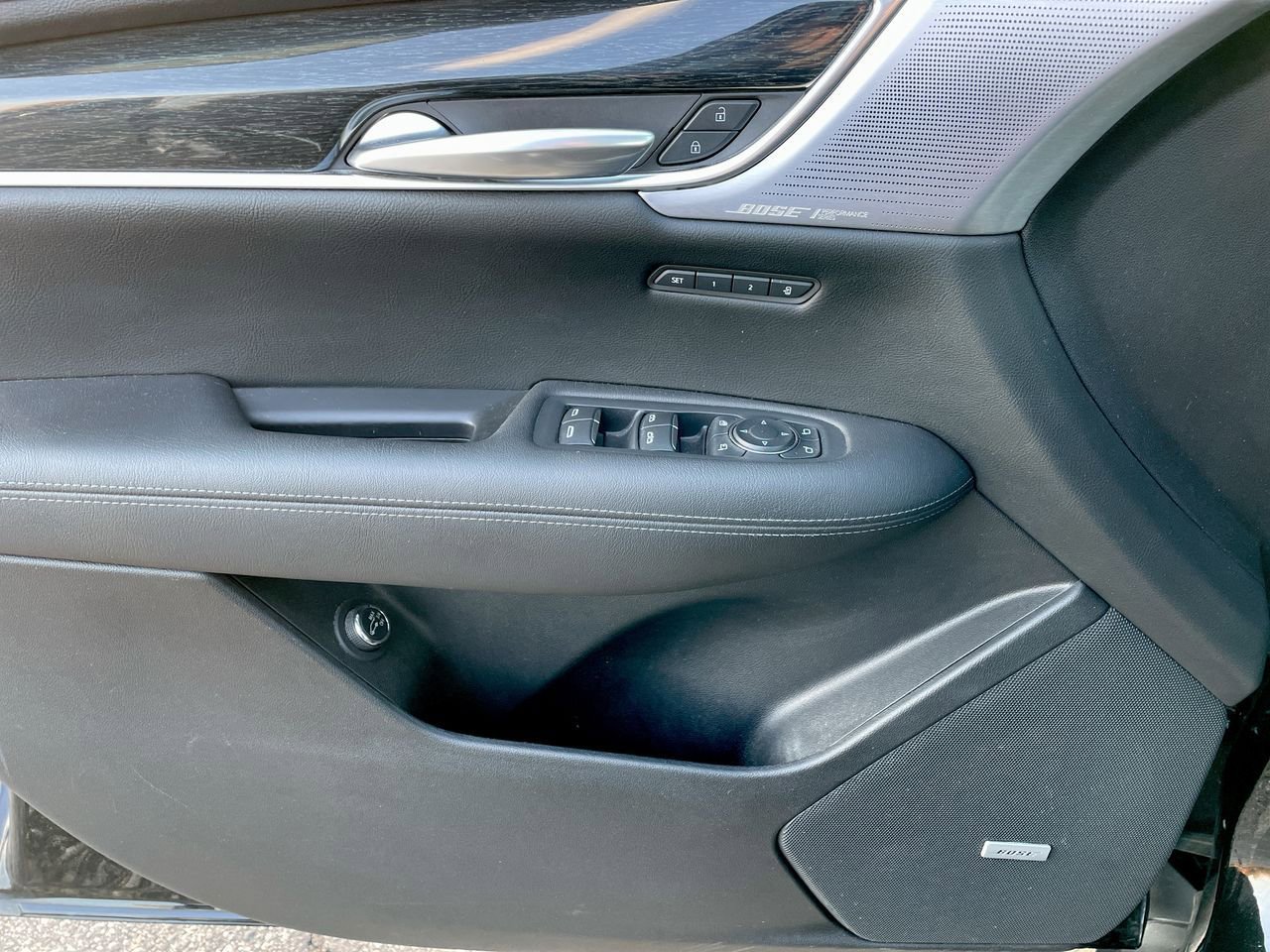 Thumbnail: 2021 Cadillac XT5 - 35