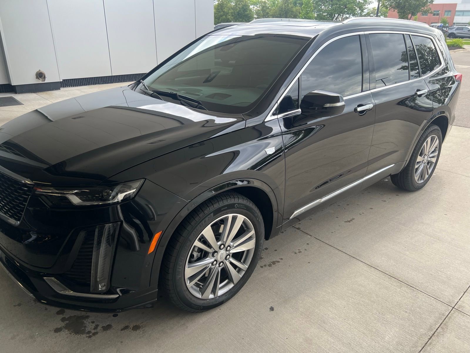 Thumbnail: 2023 Cadillac XT6 - 1