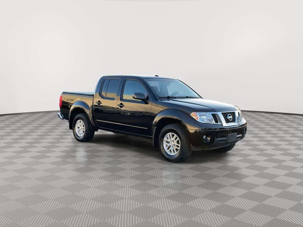 Thumbnail: 2015 Nissan Frontier - 2
