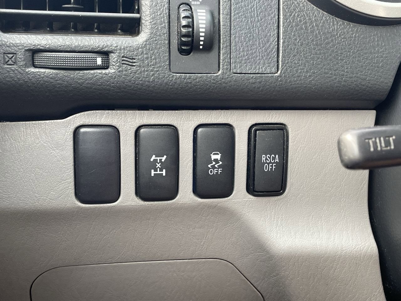 Thumbnail: 2008 Toyota 4Runner - 24