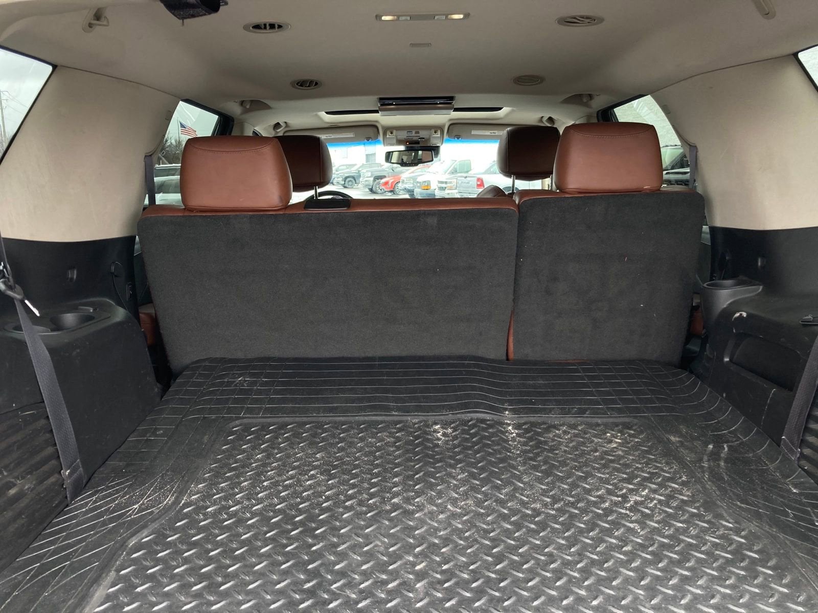 Thumbnail: 2015 Cadillac Escalade - 3