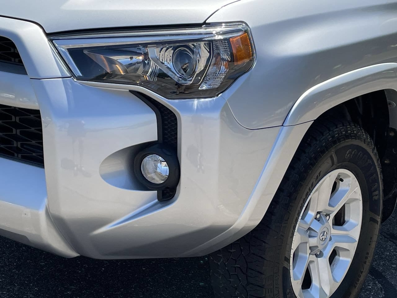 Thumbnail: 2014 Toyota 4Runner - 33