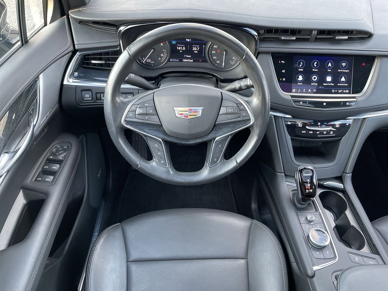 Thumbnail: 2021 Cadillac XT5 - 11