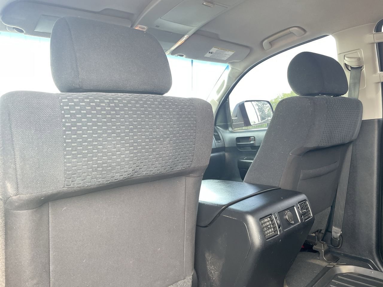 Thumbnail: 2011 Toyota Tundra - 19