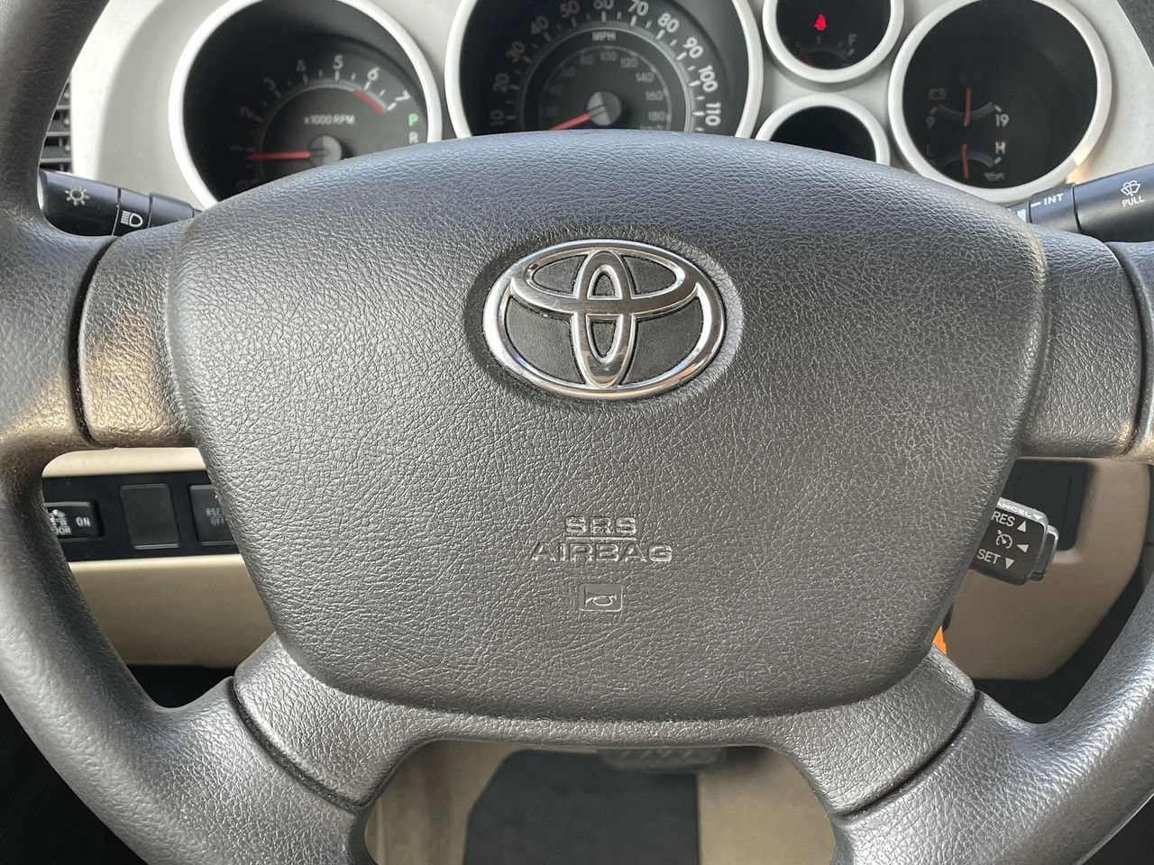 Thumbnail: 2008 Toyota Tundra - 10