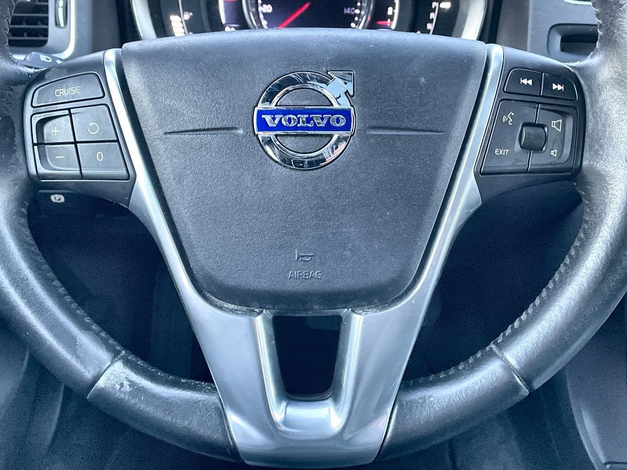 Thumbnail: 2016 Volvo S60 - 10