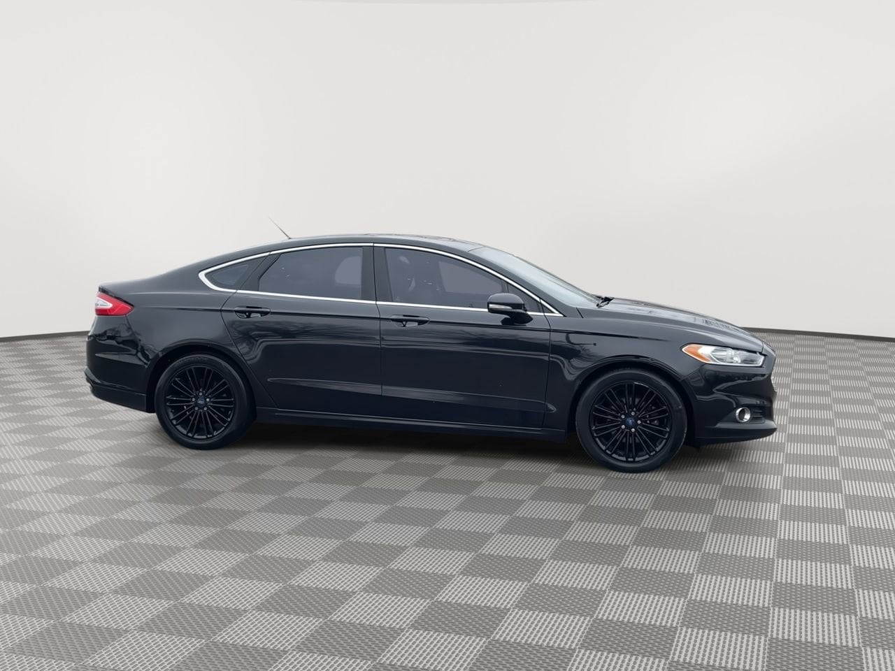 Thumbnail: 2015 Ford Fusion - 9