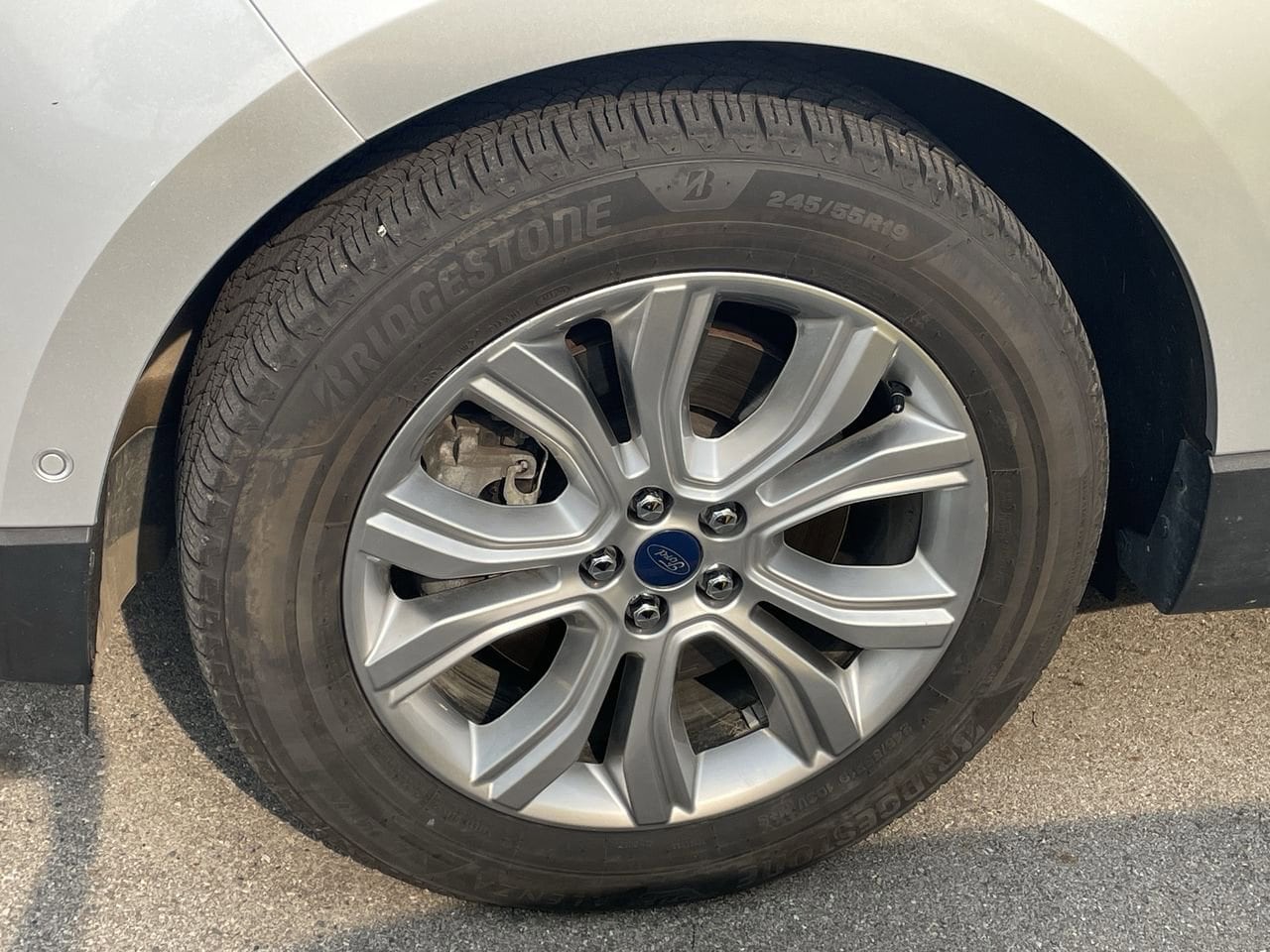 Thumbnail: 2019 Ford Edge - 39