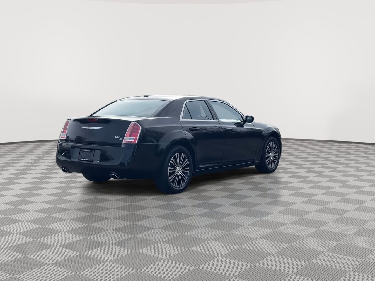 Thumbnail: 2013 Chrysler 300 - 8