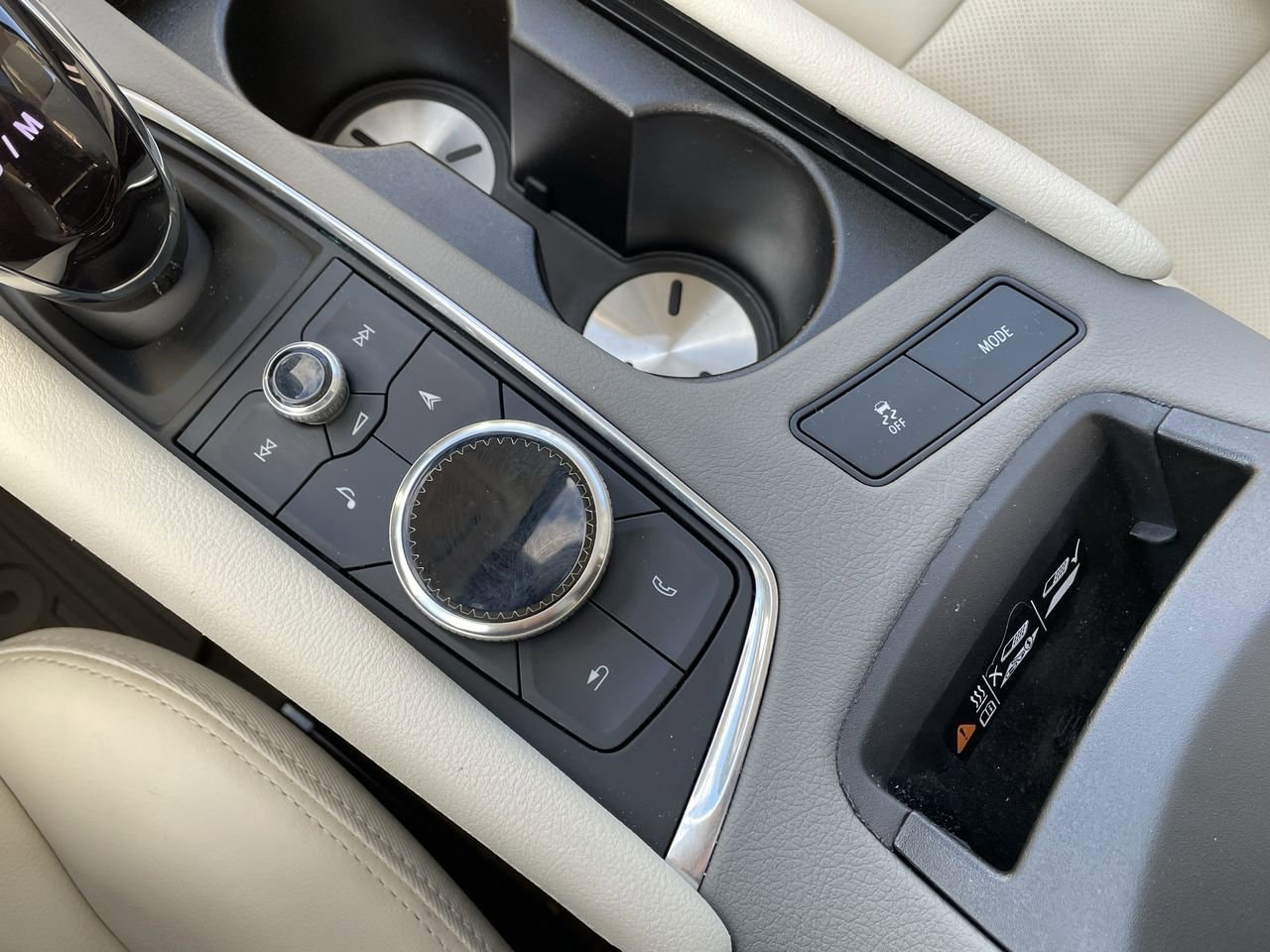 Thumbnail: 2025 Cadillac XT5 - 31