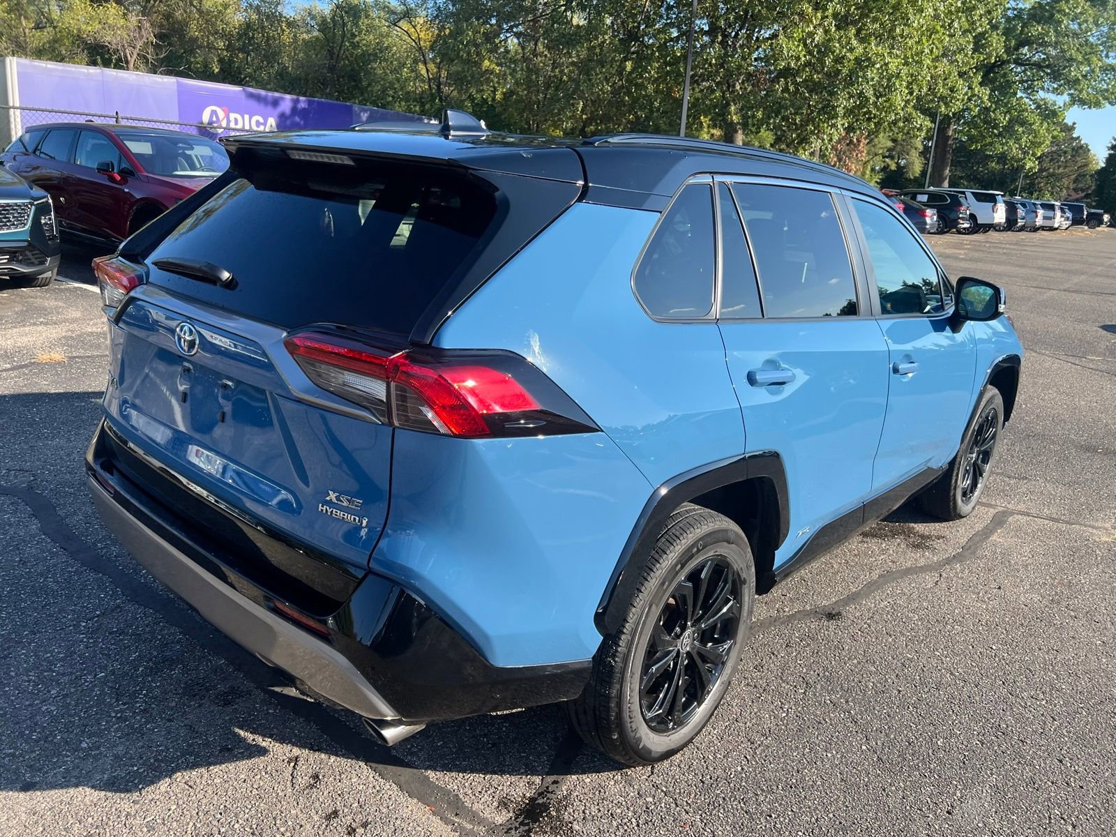 Thumbnail: 2022 Toyota RAV4 - 3