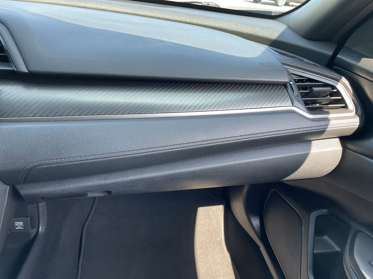 Thumbnail: 2018 Honda Civic - 16