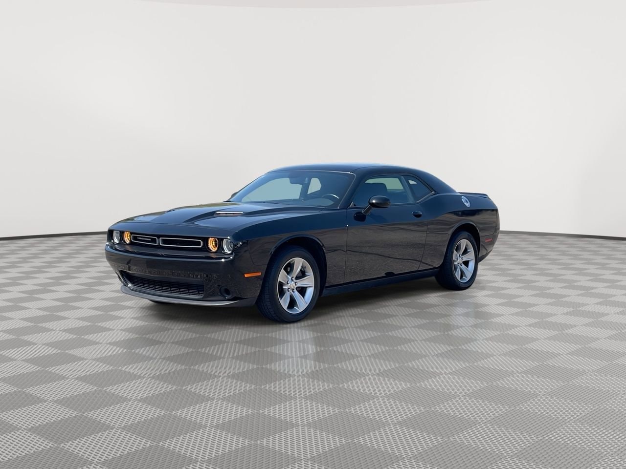 Thumbnail: 2022 Dodge Challenger - 4