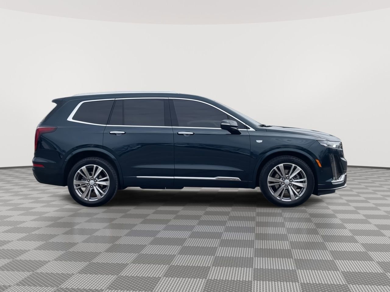 Thumbnail: 2024 Cadillac XT6 - 9