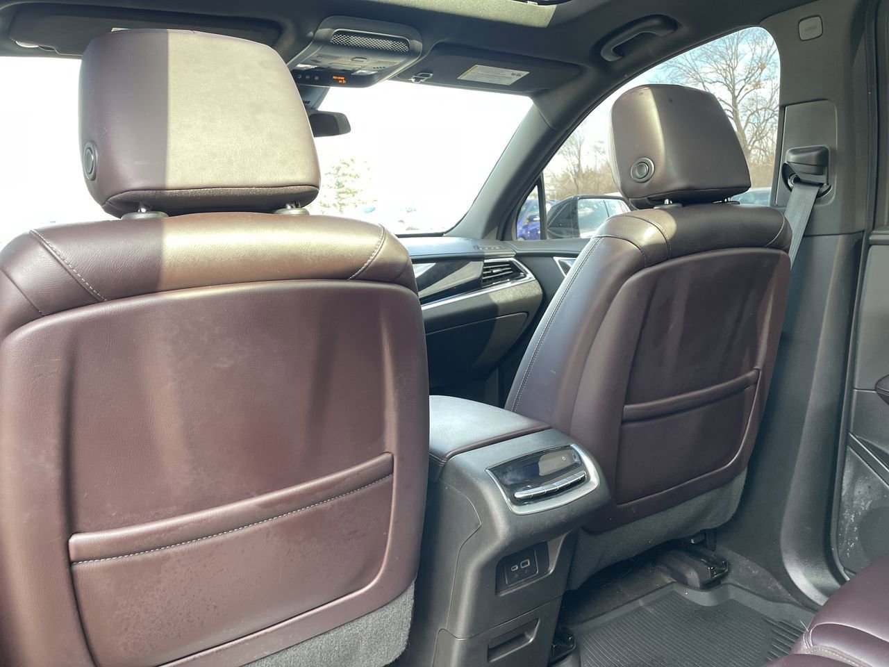 Thumbnail: 2021 Cadillac XT6 - 21