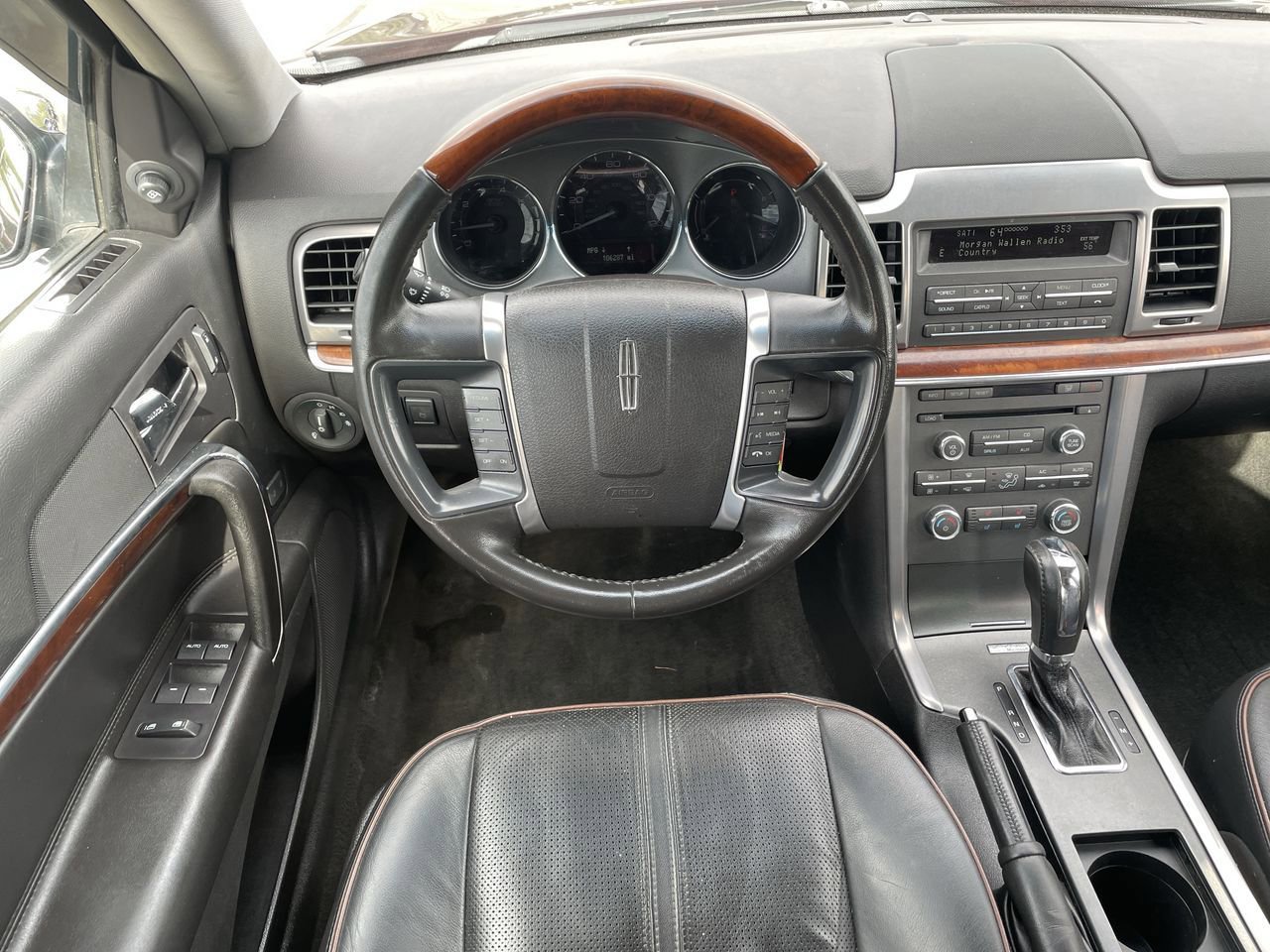 Thumbnail: 2012 Lincoln MKZ - 11