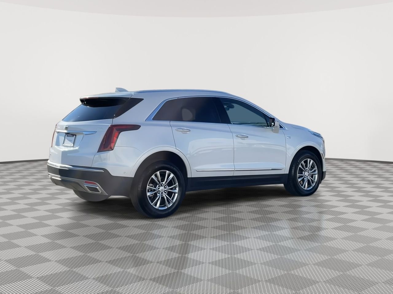 Thumbnail: 2023 Cadillac XT5 - 8