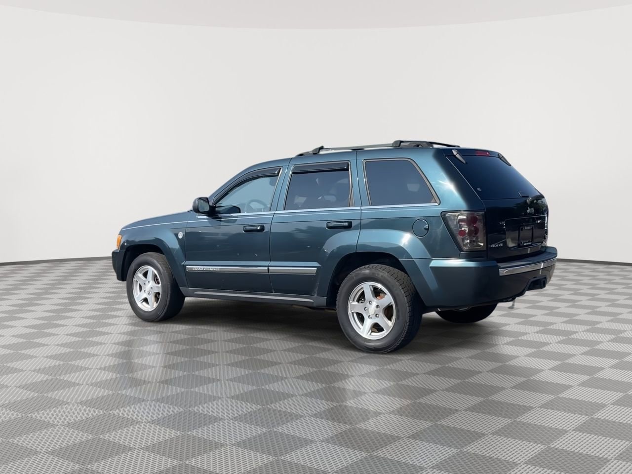 Thumbnail: 2005 Jeep Grand Cherokee - 6