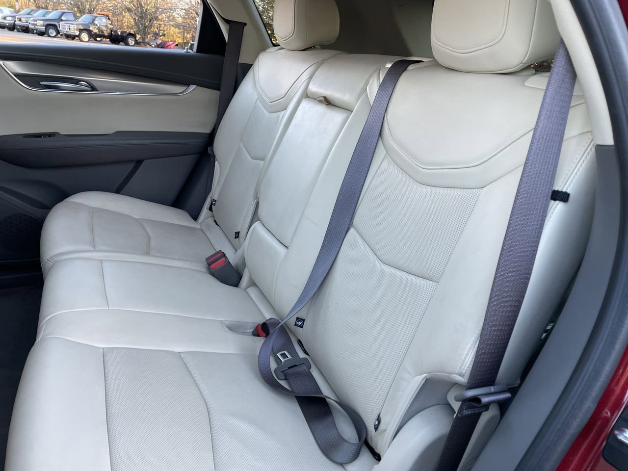 Thumbnail: 2020 Cadillac XT5 - 19