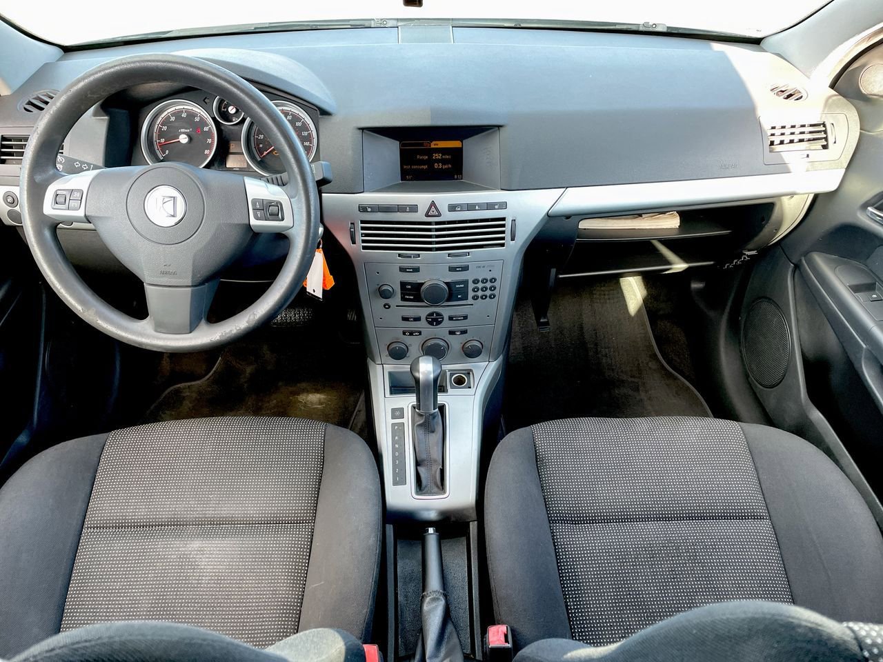 Thumbnail: 2008 Saturn Astra - 21