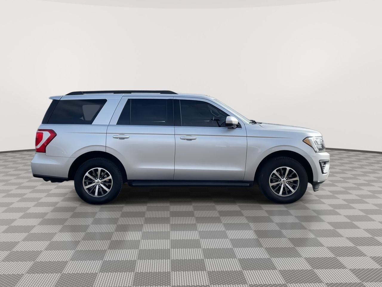 Thumbnail: 2019 Ford Expedition - 9