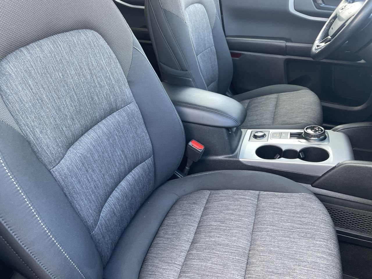 Thumbnail: 2022 Ford Bronco Sport - 14