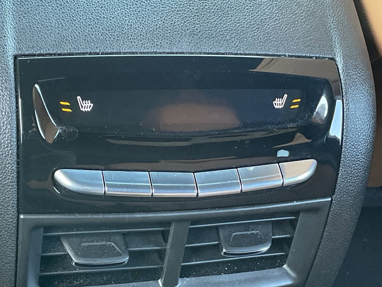 Thumbnail: 2023 Cadillac XT5 - 22