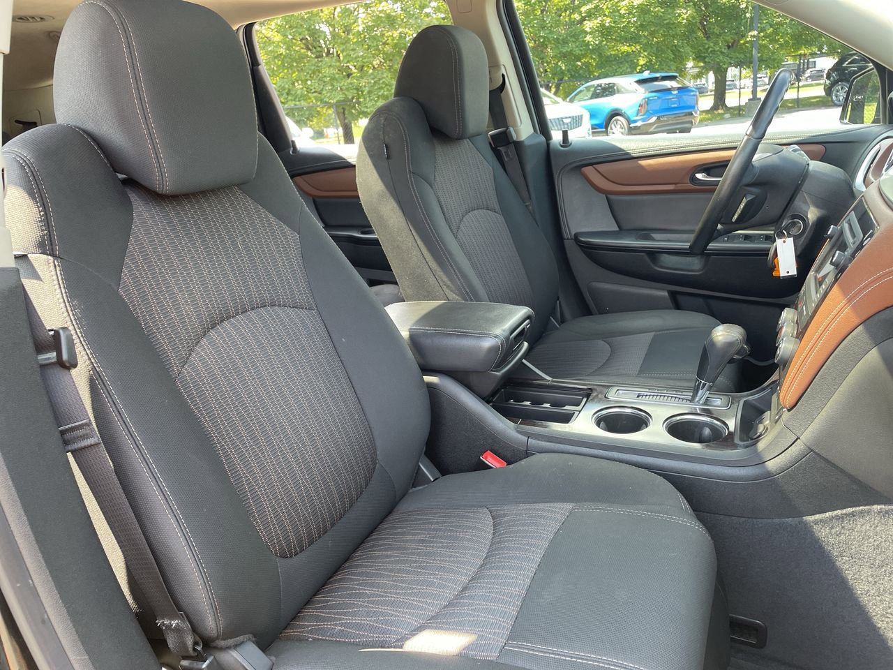 Thumbnail: 2016 Chevrolet Traverse - 14