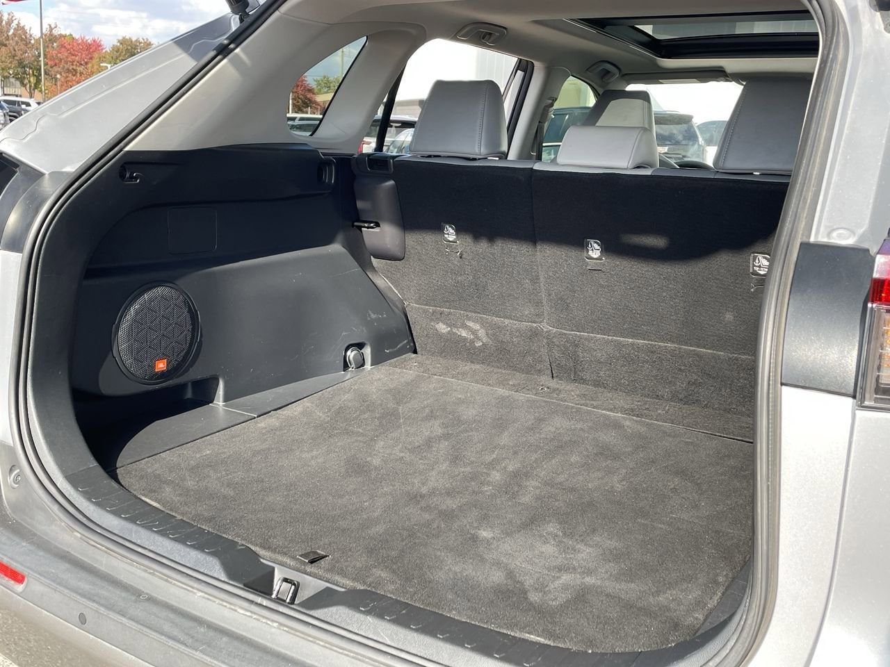 Thumbnail: 2019 Toyota RAV4 - 17