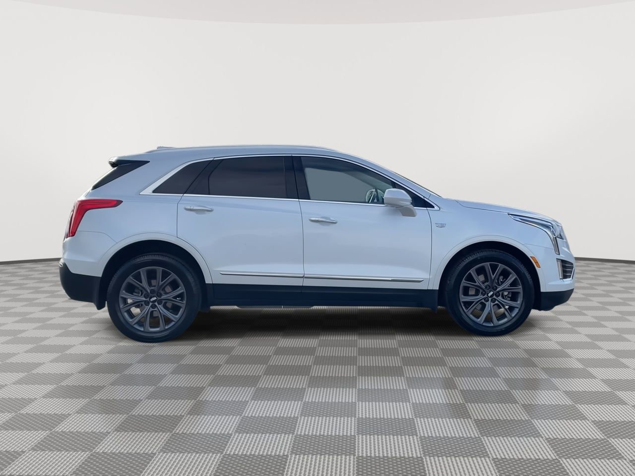 Thumbnail: 2019 Cadillac XT5 - 9