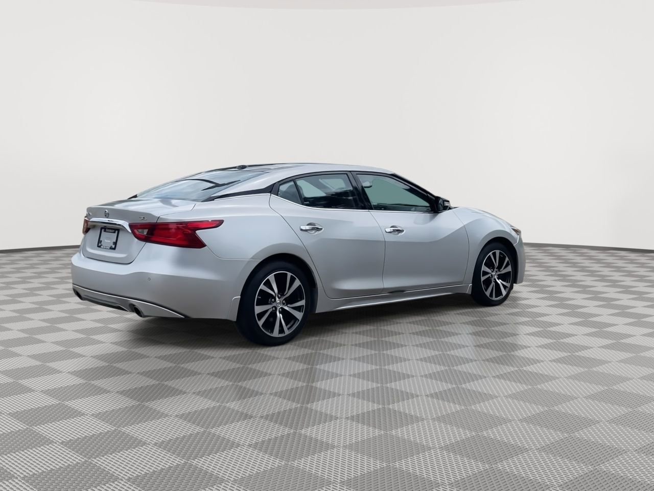 Thumbnail: 2016 Nissan Maxima - 8