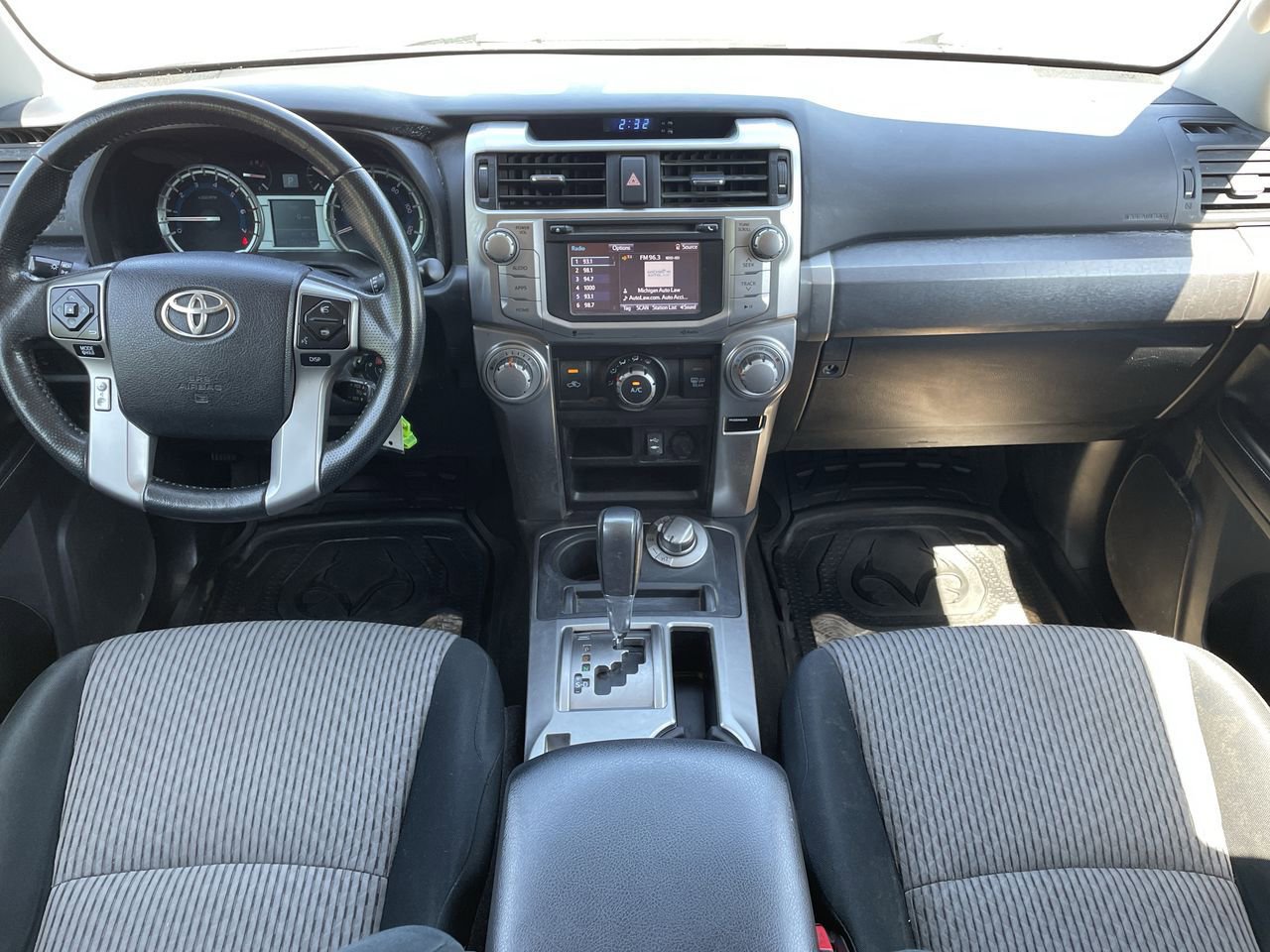 Thumbnail: 2014 Toyota 4Runner - 20