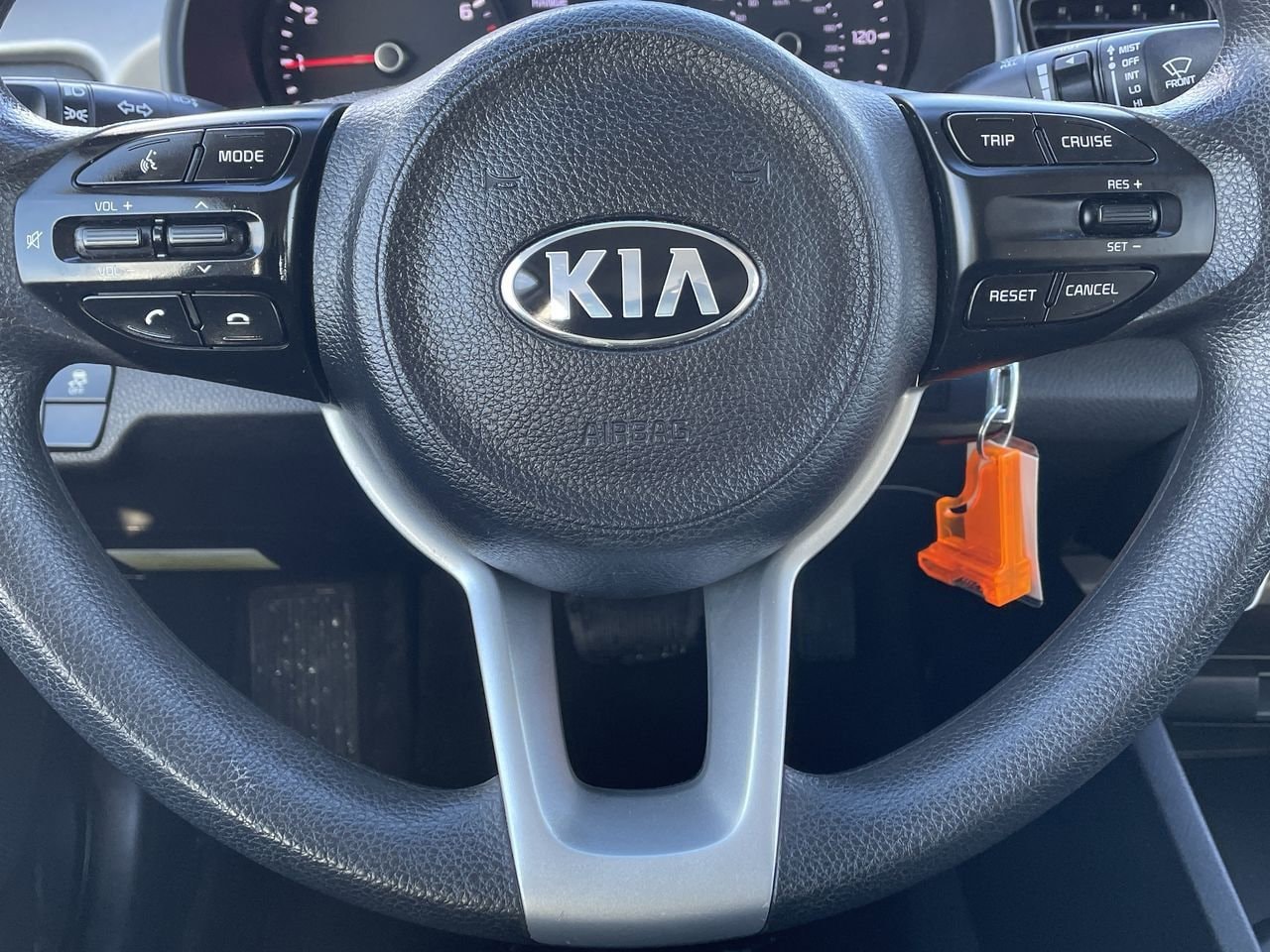 Thumbnail: 2020 Kia Rio - 10