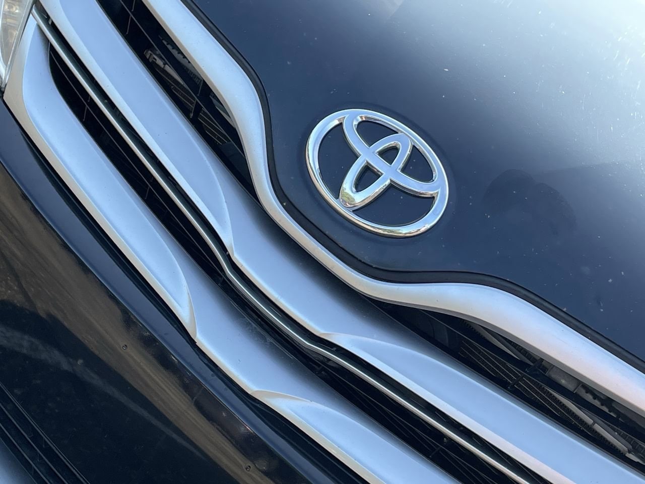 Thumbnail: 2013 Toyota Venza - 30
