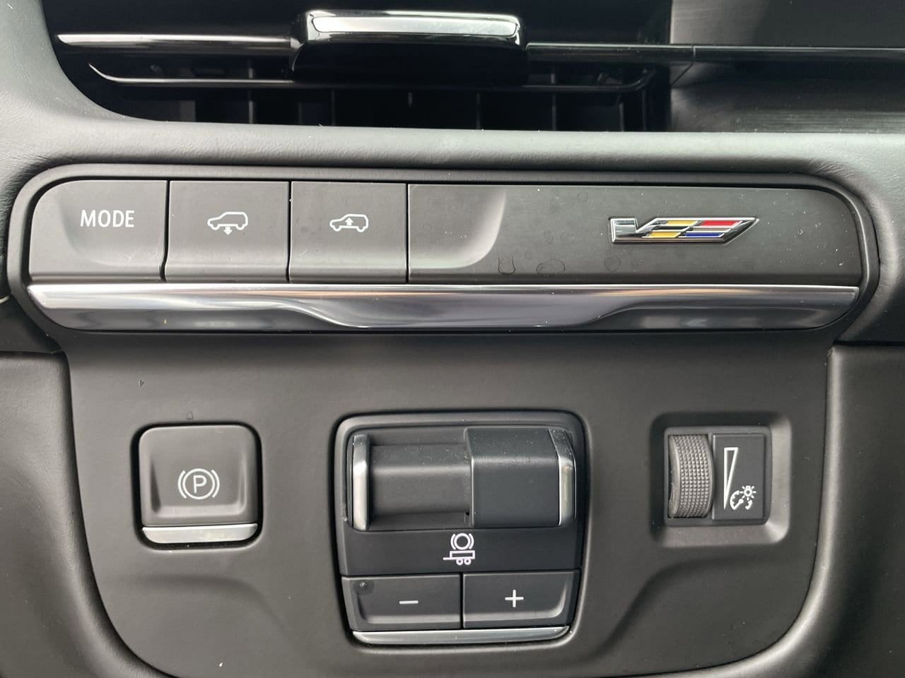 Thumbnail: 2023 Cadillac Escalade - 33