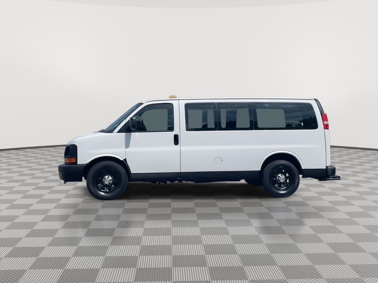 Thumbnail: 2014 Chevrolet Express - 5
