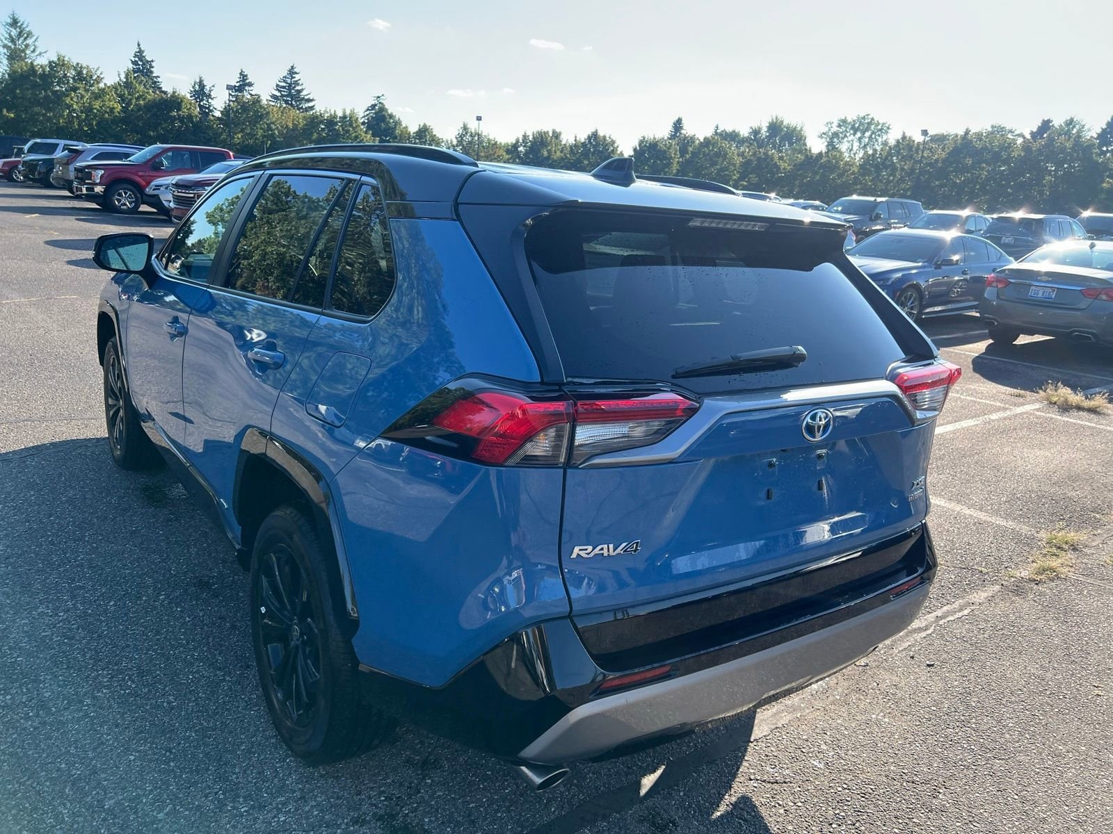 Thumbnail: 2022 Toyota RAV4 - 2