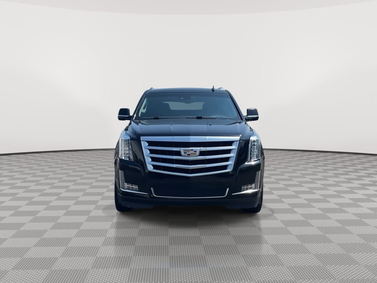 Thumbnail: 2016 Cadillac Escalade - 3