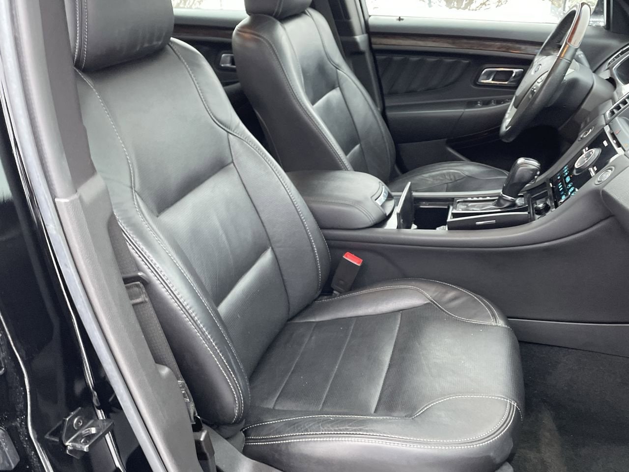 Thumbnail: 2017 Ford Taurus - 14