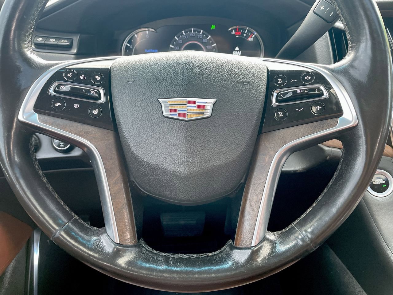 Thumbnail: 2016 Cadillac Escalade - 10