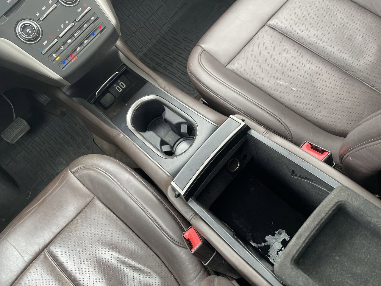 Thumbnail: 2017 Lincoln MKC - 27