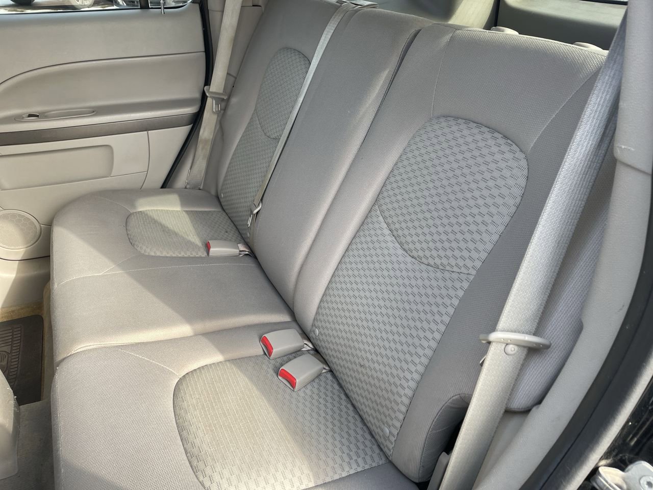 Thumbnail: 2010 Chevrolet HHR - 18