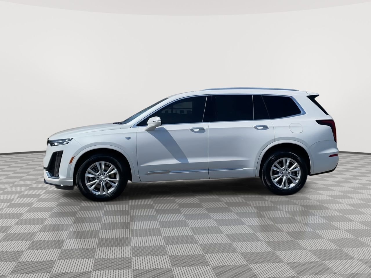 Thumbnail: 2025 Cadillac XT6 - 5