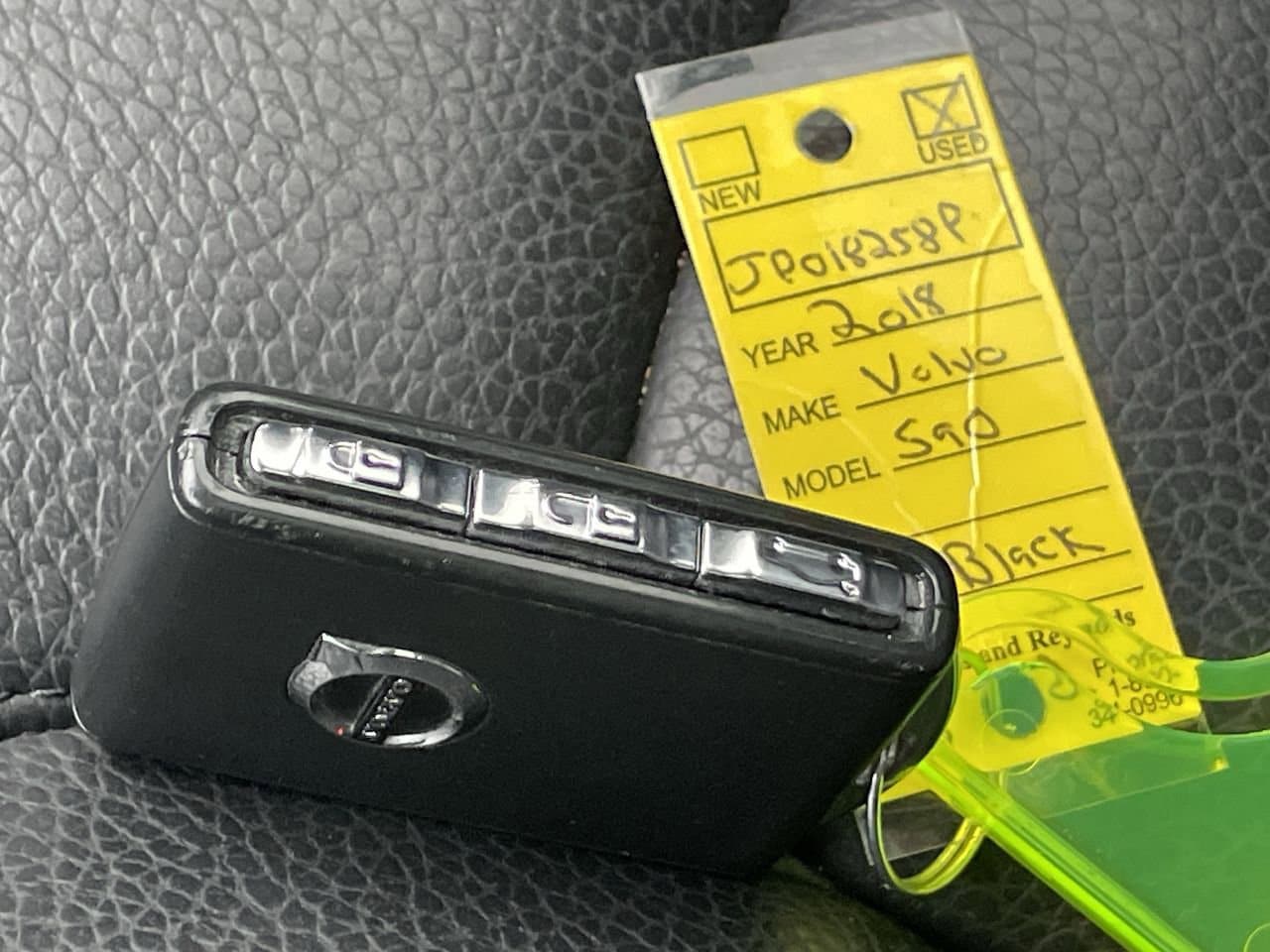 Thumbnail: 2018 Volvo S90 - 32